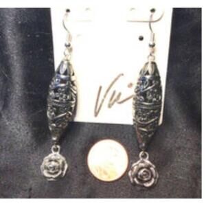V Cone Rose Earrings